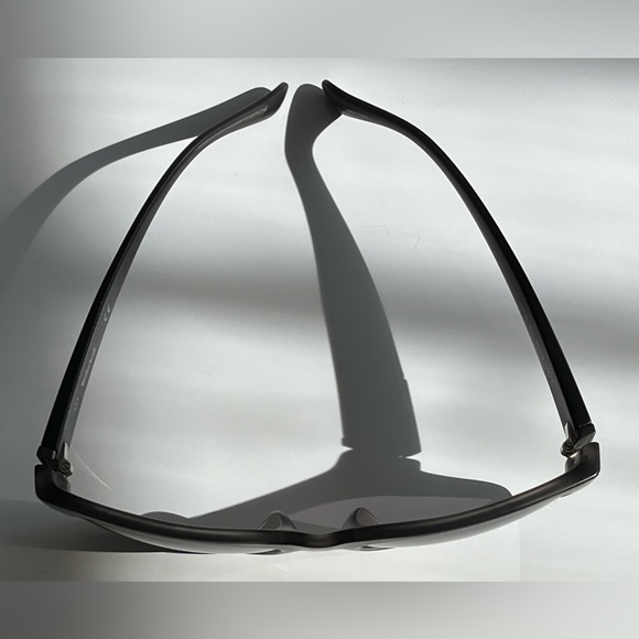 COPY - Men’s Timberland Matte Gray Plastic Rectangle Sunglasses 🕶️ - Picture 5 of 13